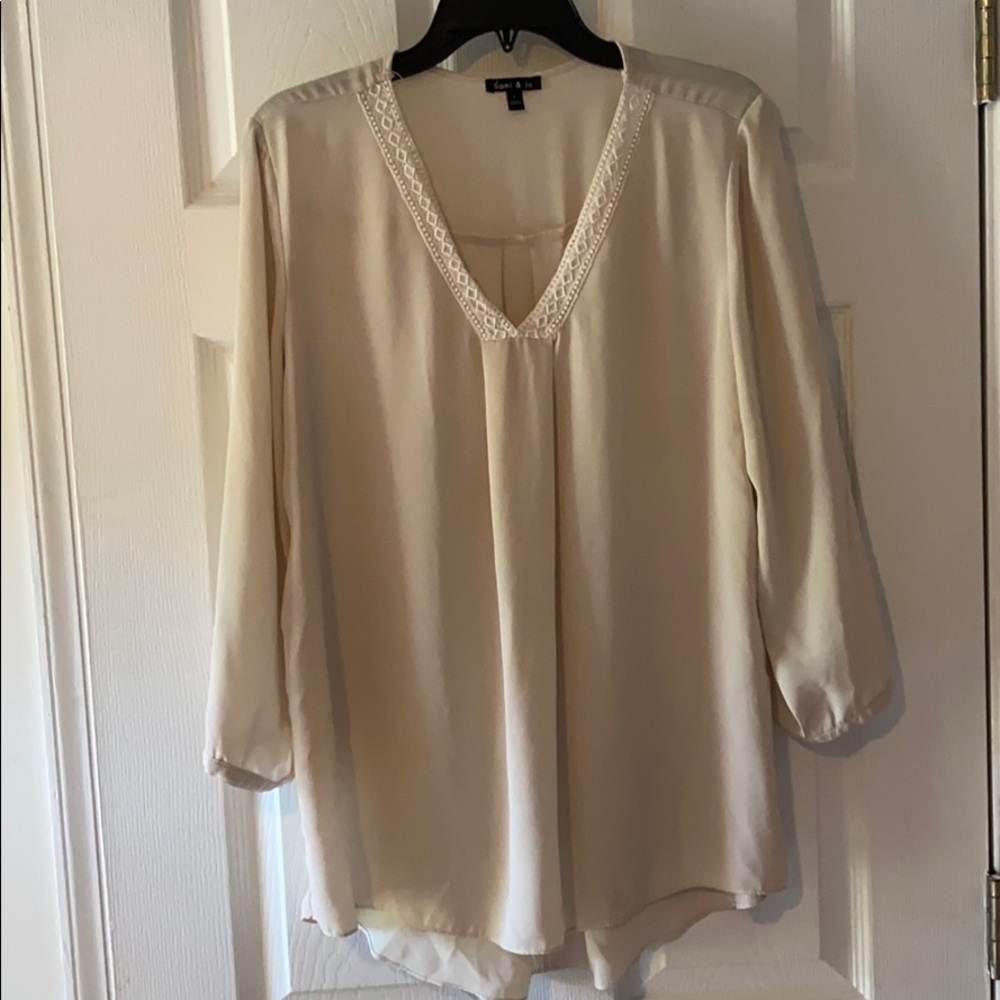 ☀️SALE 3/25☀️ Beige Dress shirt